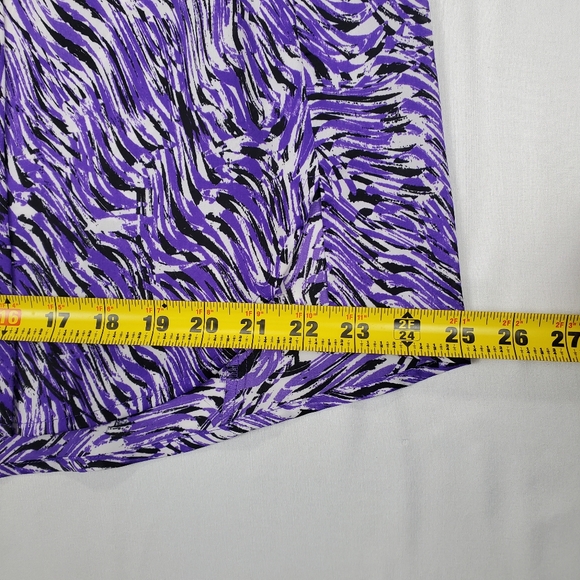 Calvin Klein Sleeveless Blouse Size Large with Purple, Black, and White Pattern - Picture 15 of 16